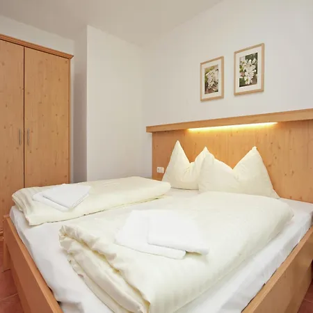 Alpine Maisonette With Sauna Wald im Pinzgau